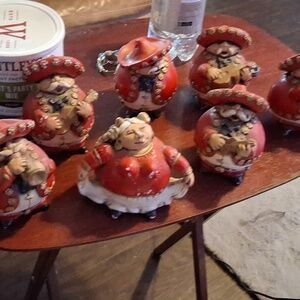 Popular Mexican handcrafted folk art pottery 7 pieces mariachi band and dancers